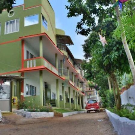 Kozee Kaves Hotel Йелагири Екстериор снимка