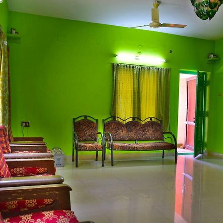 Kozee Kaves Hotel Йелагири Екстериор снимка