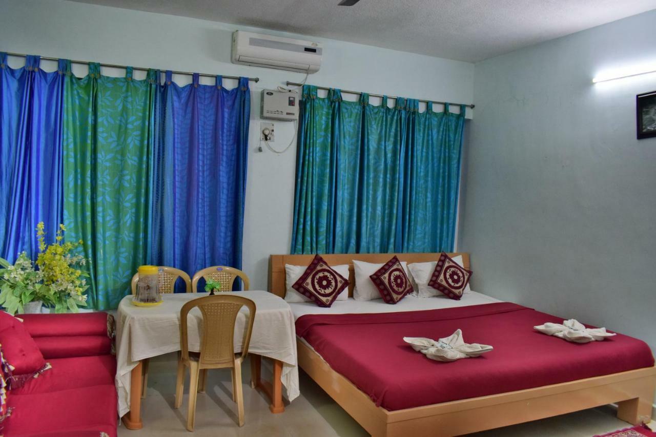 Kozee Kaves Hotel Йелагири Екстериор снимка