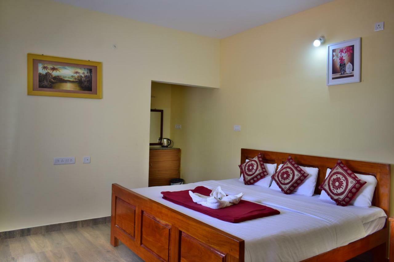 Kozee Kaves Hotel Йелагири Екстериор снимка