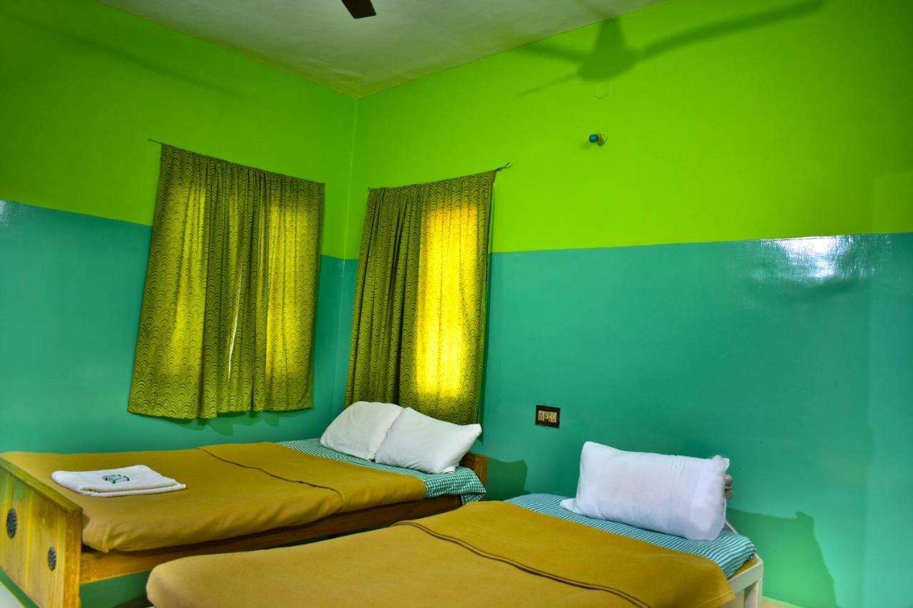 Kozee Kaves Hotel Йелагири Екстериор снимка