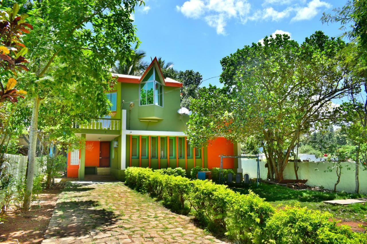 Kozee Kaves Hotel Йелагири Екстериор снимка