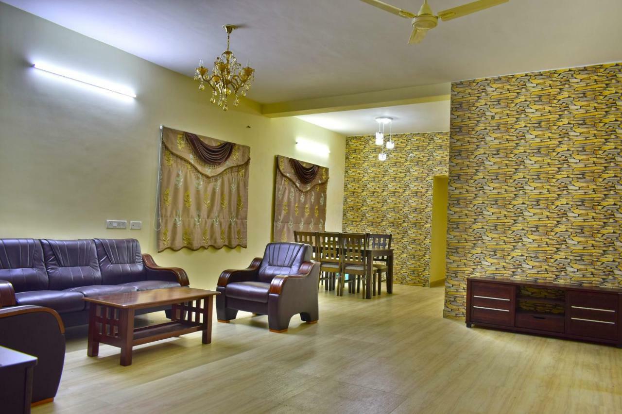 Kozee Kaves Hotel Йелагири Екстериор снимка