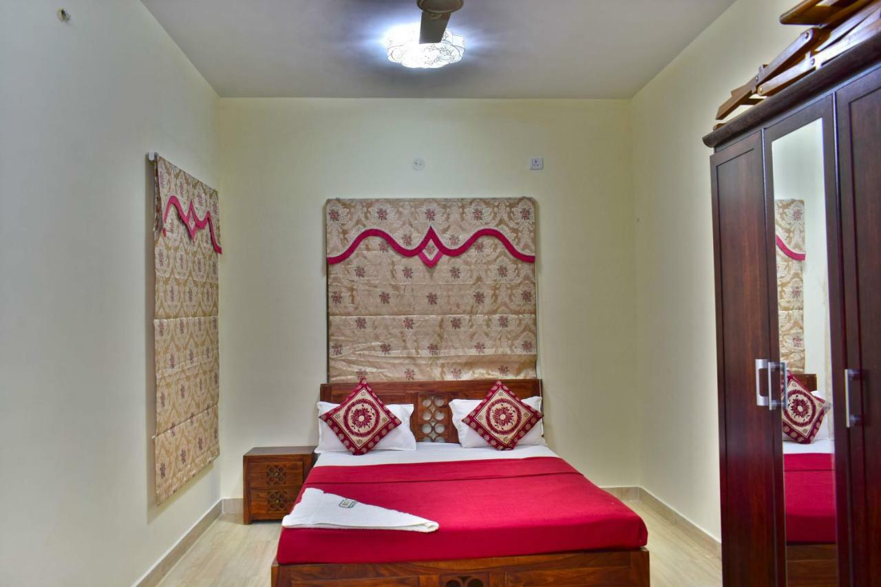 Kozee Kaves Hotel Йелагири Екстериор снимка