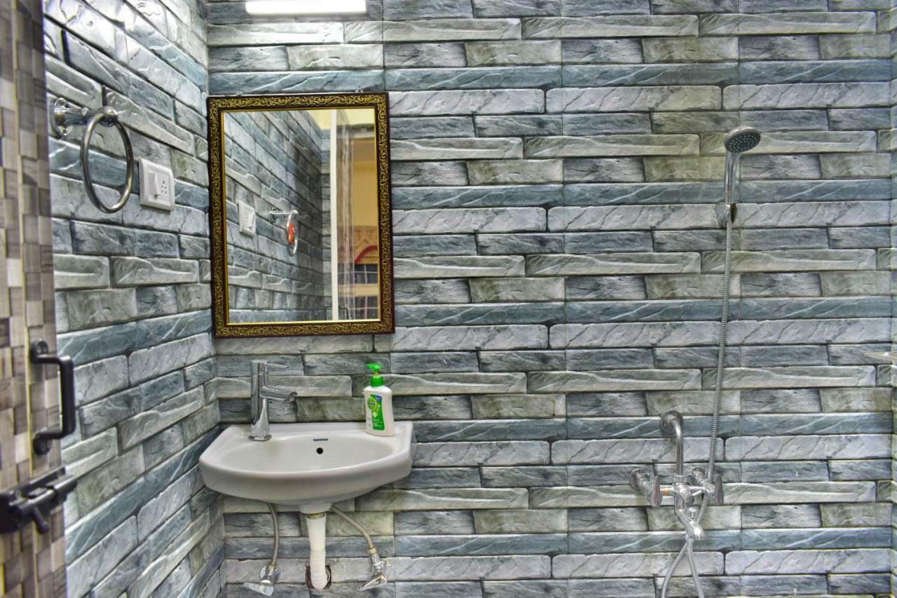 Kozee Kaves Hotel Йелагири Екстериор снимка