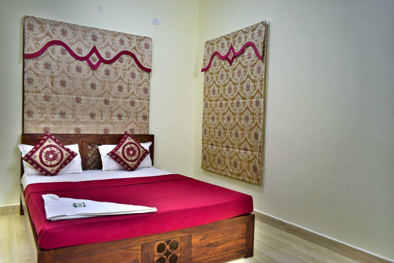 Kozee Kaves Hotel Йелагири Екстериор снимка